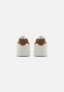 Pier One Sneakers Laag - White -Heren Kledingwinkel 0d68a4c32b96494b83f0888dc073cae5