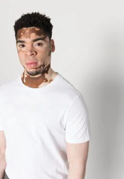 Pier One 10 Pack - T-Shirt Basic - White/Black 13 Pier One 10 Pack - T-Shirt Basic - White/Black -Heren Kledingwinkel 20c7d5f73fe449b7b6c0eb7a99388079