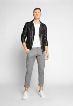 Pier One 3 Pack - T-Shirt Basic - Mottled Bordeaux/White/Blue -Heren Kledingwinkel 306b576e698046f6bdf4beb828274edf