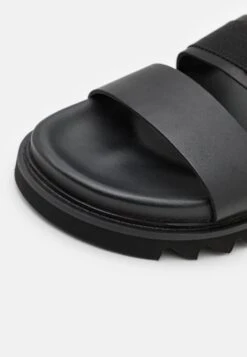 YOURTURN Unisex - Sandalen - Black 13 YOURTURN Unisex - Sandalen - Black -Heren Kledingwinkel 3072e5cab4ef4153b3cfbe3a9d4f4078
