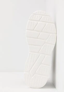 Pier One Sneakers Hoog - Black/White -Heren Kledingwinkel 52b5e07059e148baa03e0194b33ba8c5