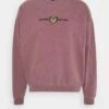 Kaotiko Crew Washed Beetle - Sweater - Bordeaux 1 Kaotiko Crew Washed Beetle - Sweater - Bordeaux -Heren Kledingwinkel 55c03c10b6c64e0c8928feb53ade075d