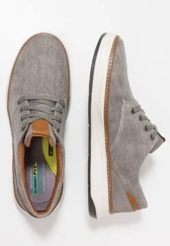 Skechers Moreno - Sneakers Laag - Taupe 9 Skechers Moreno - Sneakers Laag - Taupe -Heren Kledingwinkel 571b4c5c41f2464095bed6eeec7b876f