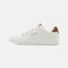 Pier One Sneakers Laag - White 1 Pier One Sneakers Laag - White -Heren Kledingwinkel 60edfea93b8e479f8869d8df44c0491c