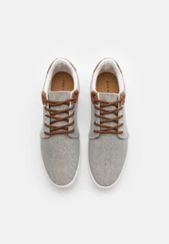 Pier One Unisex - Sneakers Laag - Light Grey -Heren Kledingwinkel 60fe947ef8cf4df19401d326e0123b74