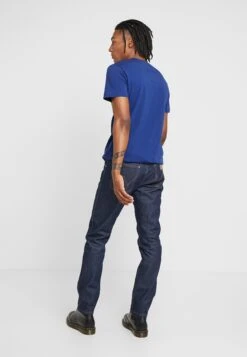 Wrangler Straight Leg Jeans - Dark Blue -Heren Kledingwinkel 7a6f6dff325841c69f4c328e060209c0