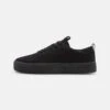 YOURTURN Unisex - Sneakers Laag - Black -Heren Kledingwinkel 8119a81ad47943d7bc004c5f0baab7a3