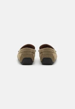Pier One Unisex - Mocassins - Olive -Heren Kledingwinkel 83d1f5a6a06847da9775750cb73a9d57
