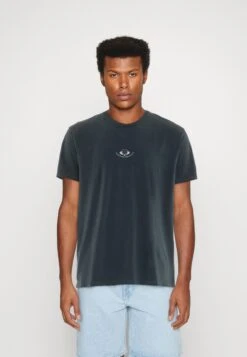 Kaotiko Washed Free Your Mind Unisex - T-Shirt Print - Navy -Heren Kledingwinkel 8445691bcb084f6dac138665a3618f87