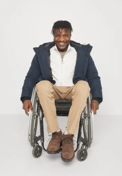 Pier One Vest - Off White -Heren Kledingwinkel 90d97e053d224200bd224084b6e217cc