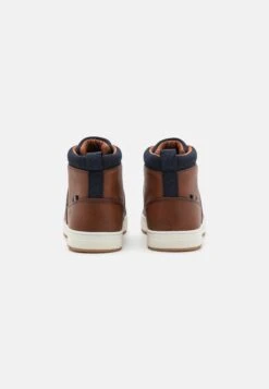 Pier One Sneakers Hoog - Cognac -Heren Kledingwinkel a28c1348464d47d5b797e2745a059280