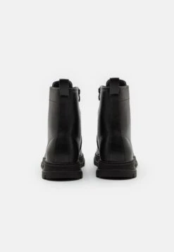 Pier One Veterboots - Black -Heren Kledingwinkel a751f874666c42f59d1b40875ca64caf