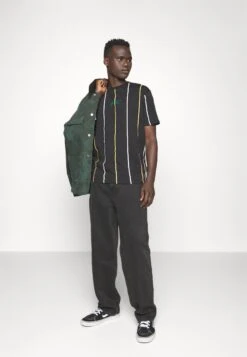 YOURTURN Unisex - T-Shirt Print - Black/White -Heren Kledingwinkel ae6974bac6e94fb098f2859524f1d8b3