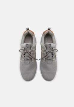 Pier One Sneakers Laag - Light Grey -Heren Kledingwinkel b71dd9058534408f8047bc0ef94b1b38