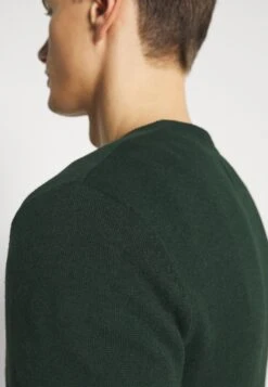 Pier One Basic Crewneck - Trui - Mottled Dark Green 14 Pier One Basic Crewneck - Trui - Mottled Dark Green -Heren Kledingwinkel b8b5c3343ac14039bf55a1aa39fec86b