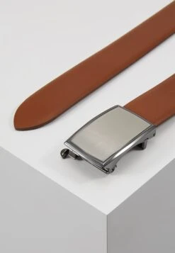 Bugatti Belts - Riem - Cognac -Heren Kledingwinkel bda9497a8d3243a8b2afed080ecfa602