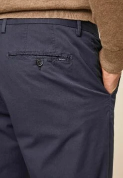 Hackett London Super Lw - Chino - Navy Blazer 11 Hackett London Super Lw - Chino - Navy Blazer -Heren Kledingwinkel cfef8cfd75864b1b88e92bd6eb5e18a2