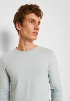 Pier One 2 Pack - Longsleeve - Light Blue/Dark Blue -Heren Kledingwinkel d315311a1b6348f89442cc5ec2361513