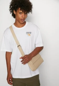 YOURTURN Orange Fruit Graphic Tee- T-Shirt Print - White -Heren Kledingwinkel e316743f0437401abe0ba26395e7b930