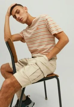 Jack & Jones Unifarbene Dex Mit Cargotaschen - Shorts - Oxford Tan -Heren Kledingwinkel e3d5c0bf5d834538bdc68383dc83c41a