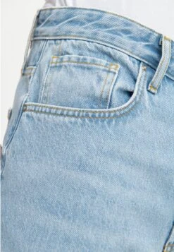 Pier One Relaxed Fit Jeans - Light Blue Denim 15 Pier One Relaxed Fit Jeans - Light Blue Denim -Heren Kledingwinkel ee520cf09c674455bf8bbd0f4ce3fc62