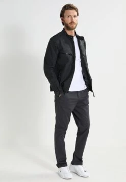 Pier One 2 Pack - T-Shirt Basic - White -Heren Kledingwinkel ee6eba2972234e879b90da4d007f28f1